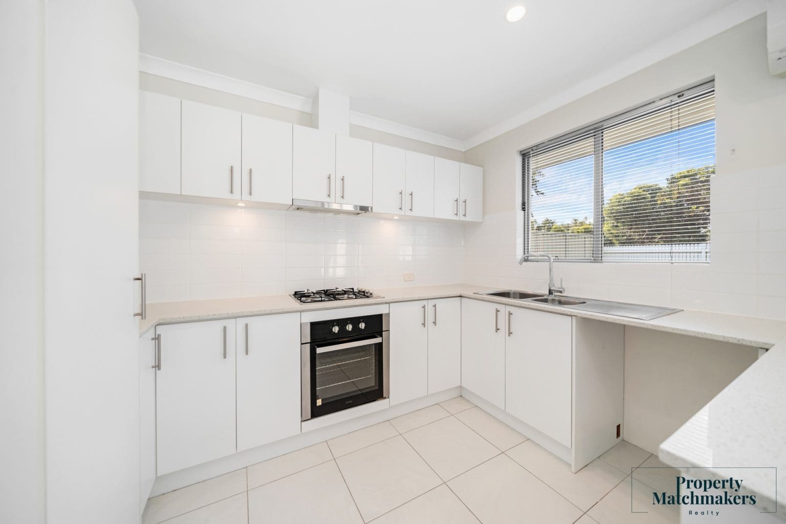 4/46 Gibbs Road, Aubin Grove, WA 6164 AUS