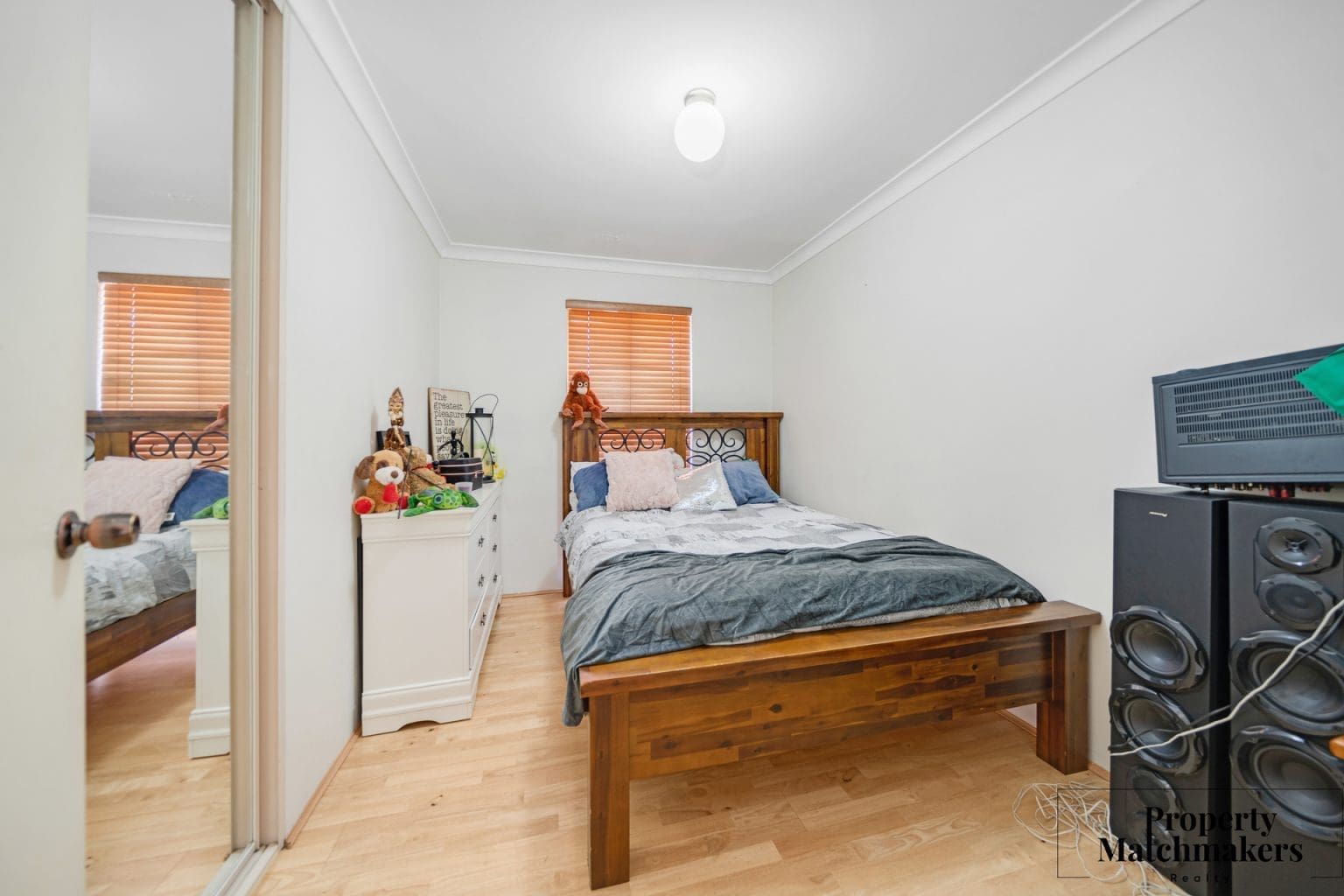 2/56 Ivanhoe Street, Bassendean, WA 6054 AUS