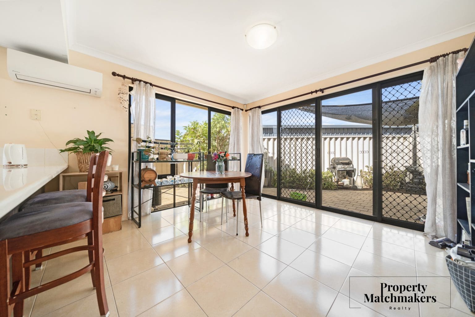 27D Burford Street, Balga, WA 6061 AUS