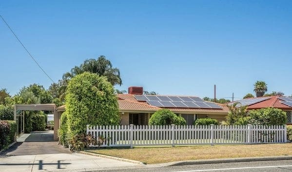 62 Wilfred Road, Thornlie, WA 6108 AUS