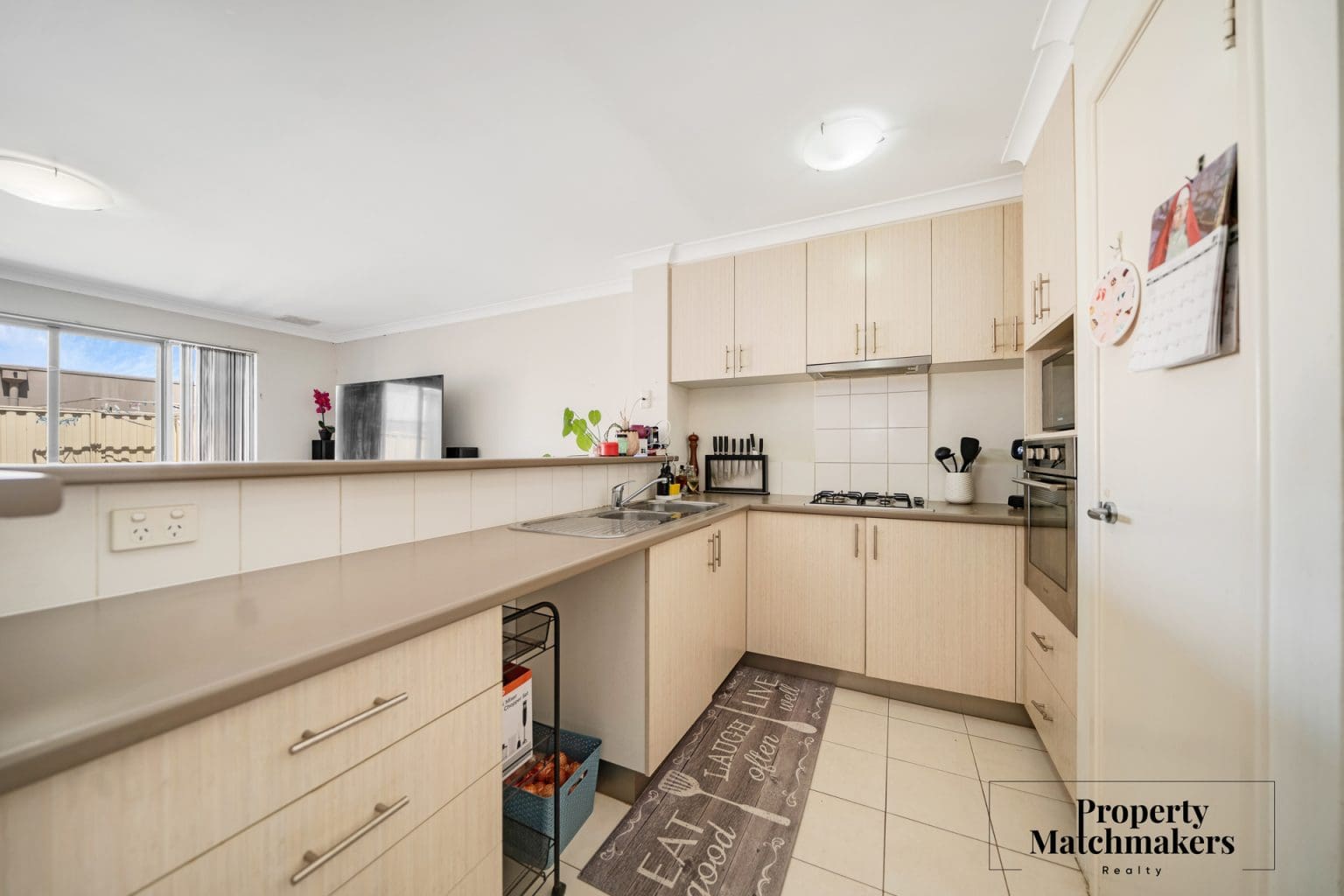 8/4 Jacana Parade, Ballajura, WA 6066 AUS