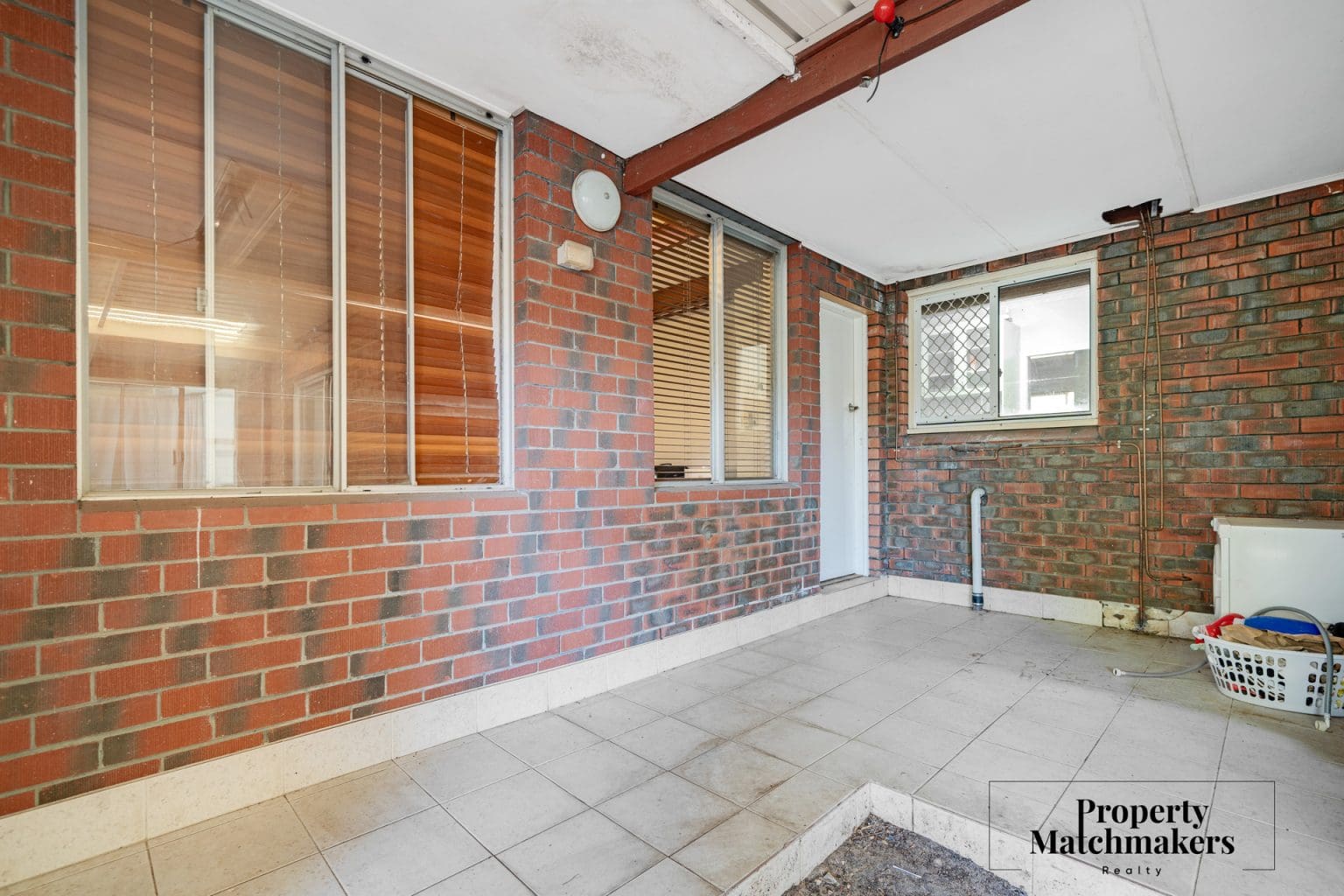 33 Mangini Street, Morley, WA 6062 AUS