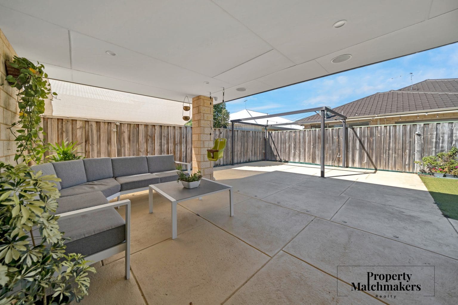 23 Moonstone Parkway, Wellard, WA 6170 AUS