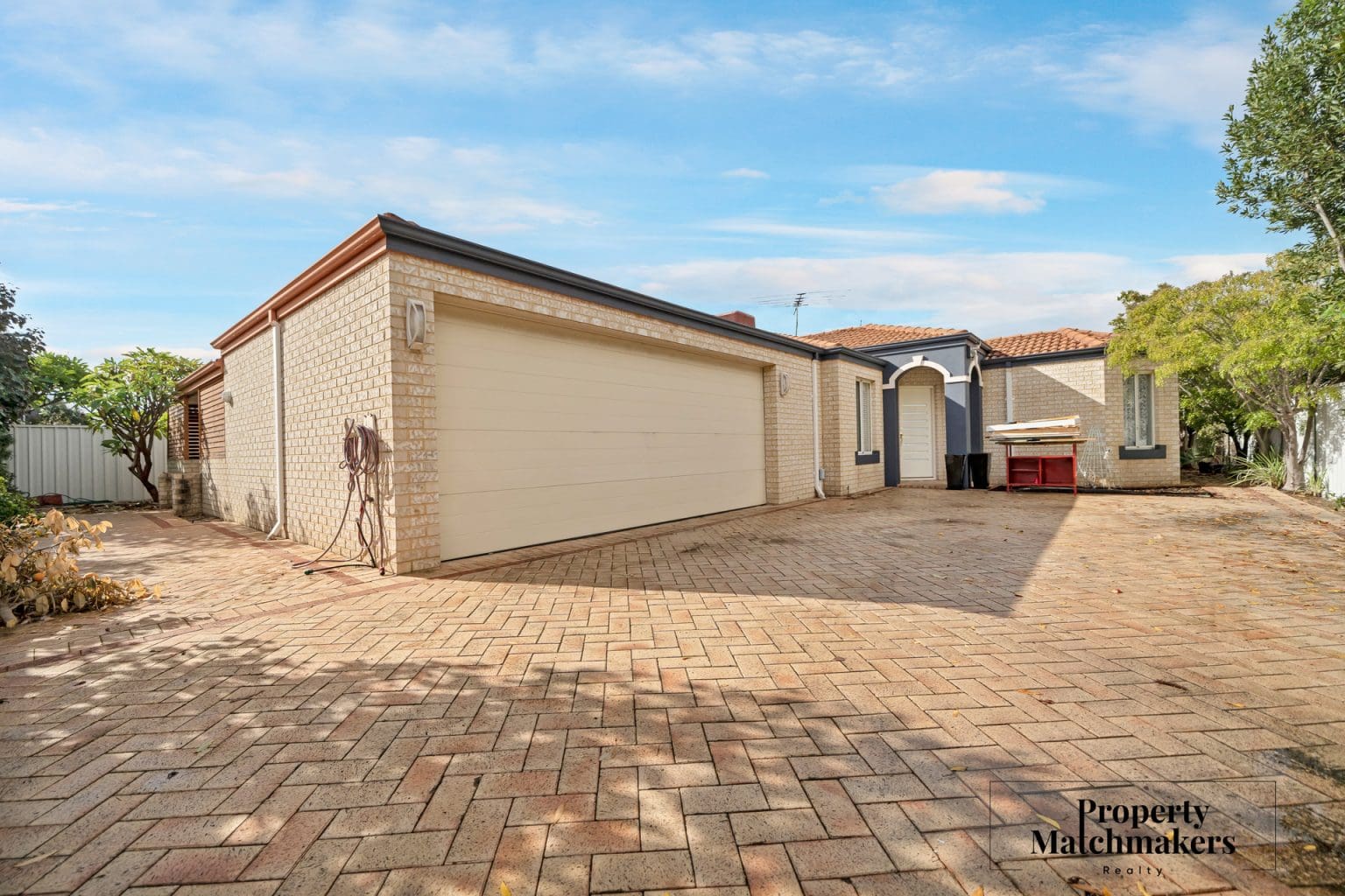 23A Fitzroy Street, Queens Park, WA 6107 AUS