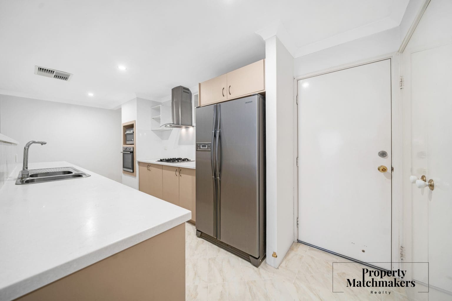 23A Fitzroy Street, Queens Park, WA 6107 AUS