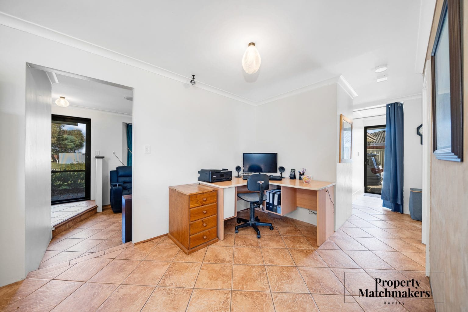 162 Patricia Street, Caversham, WA 6055 AUS