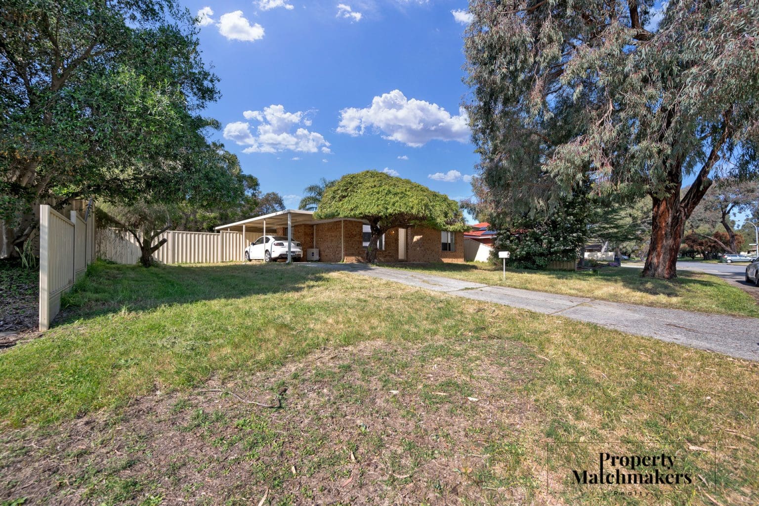 26 Chadwick Parade, Brookdale, WA 6112 AUS