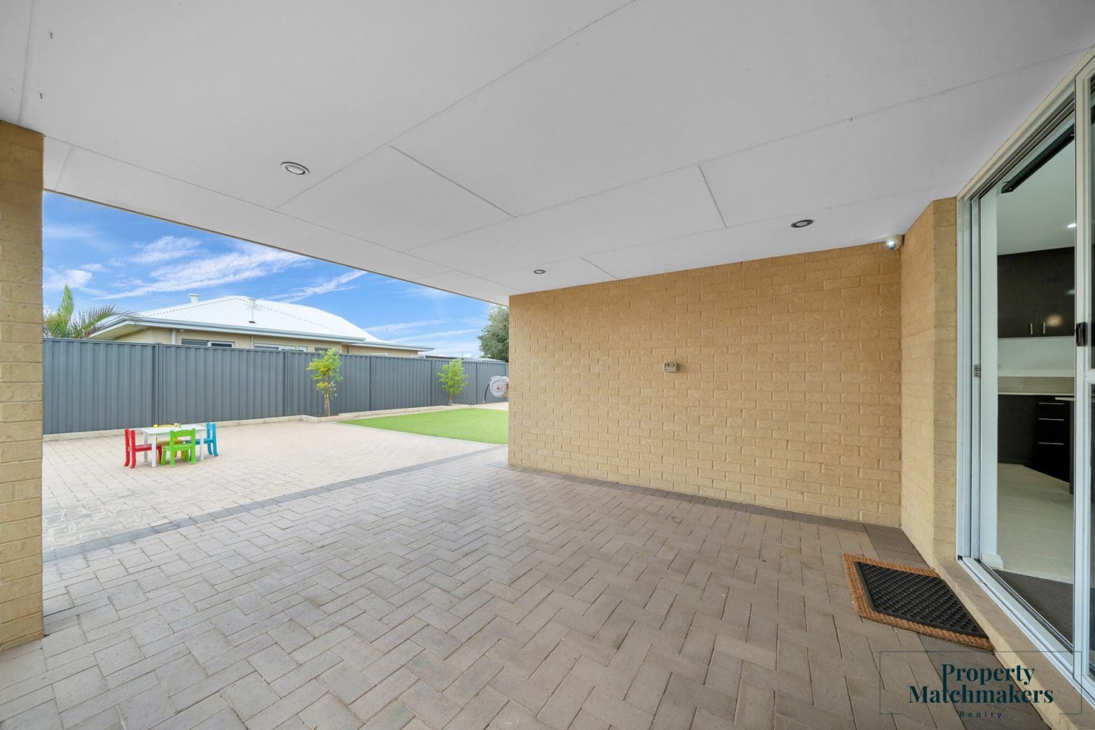 8 Verbana Drive, Aveley, WA 6069 AUS