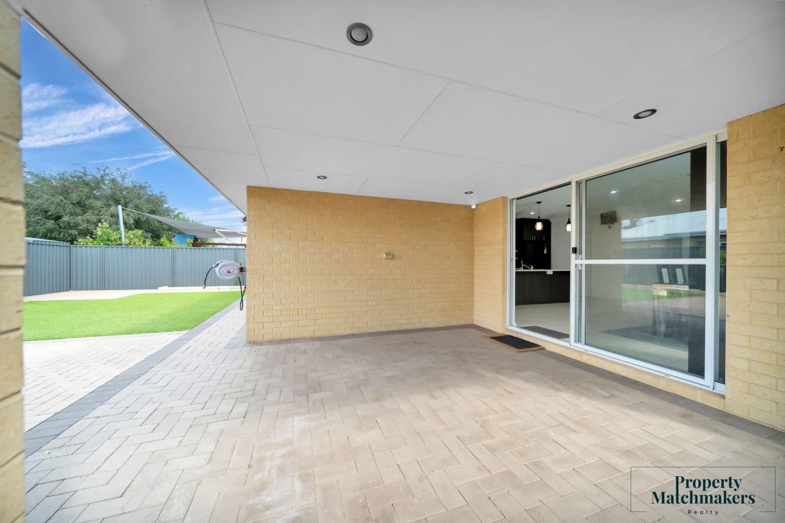 8 Verbana Drive, Aveley, WA 6069 AUS