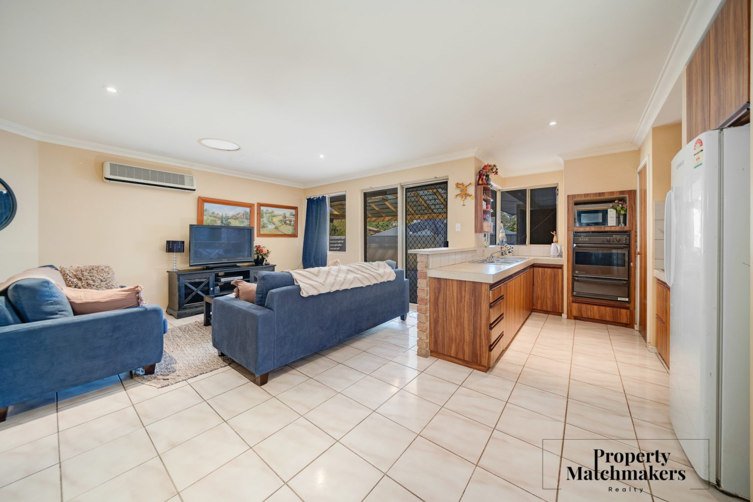 20 Sproxton Way, Embleton, WA 6062 AUS