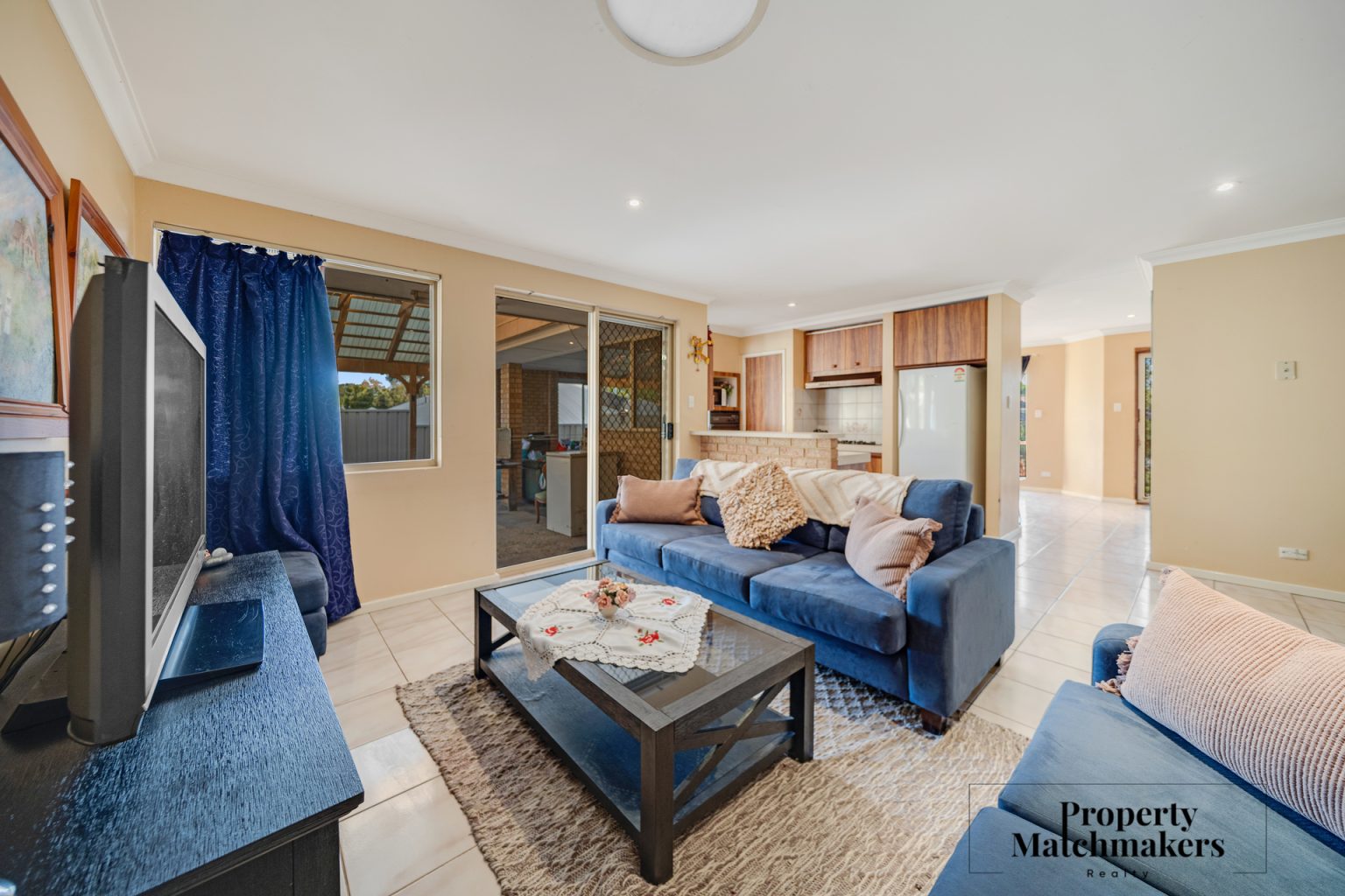 20 Sproxton Way, Embleton, WA 6062 AUS