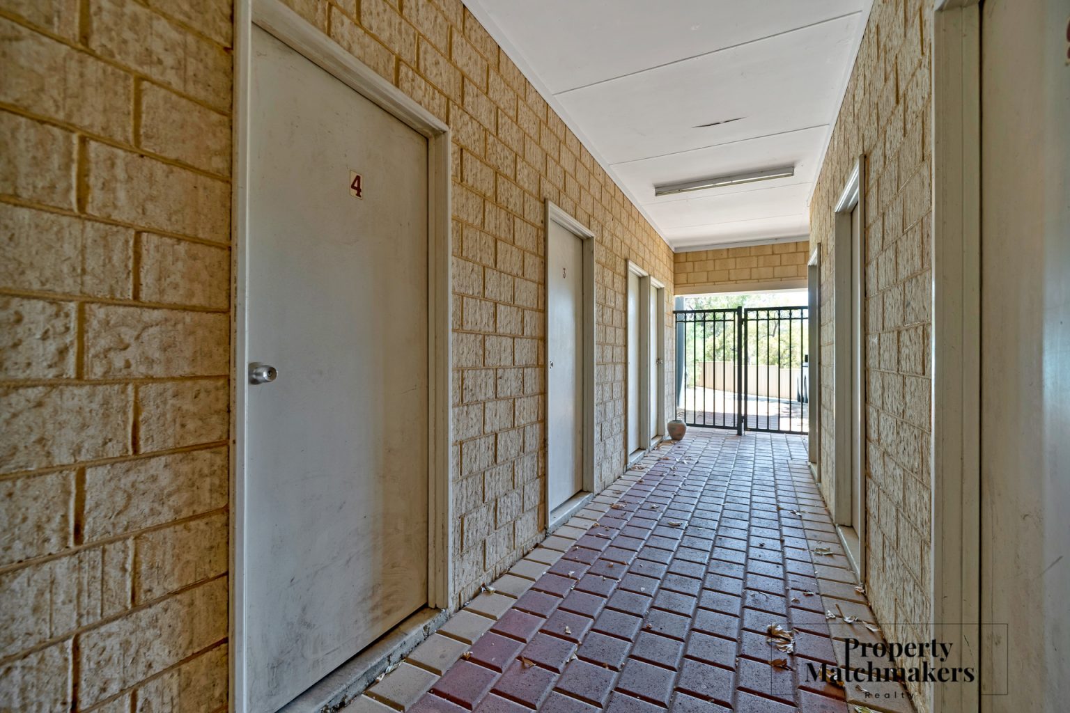 4/9 Gamble Place, Orelia, WA 6167 AUS