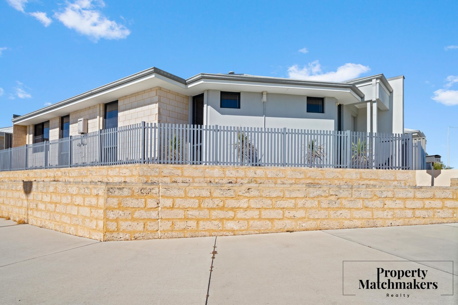 123 Howden Parade, Alkimos, WA 6038 AUS