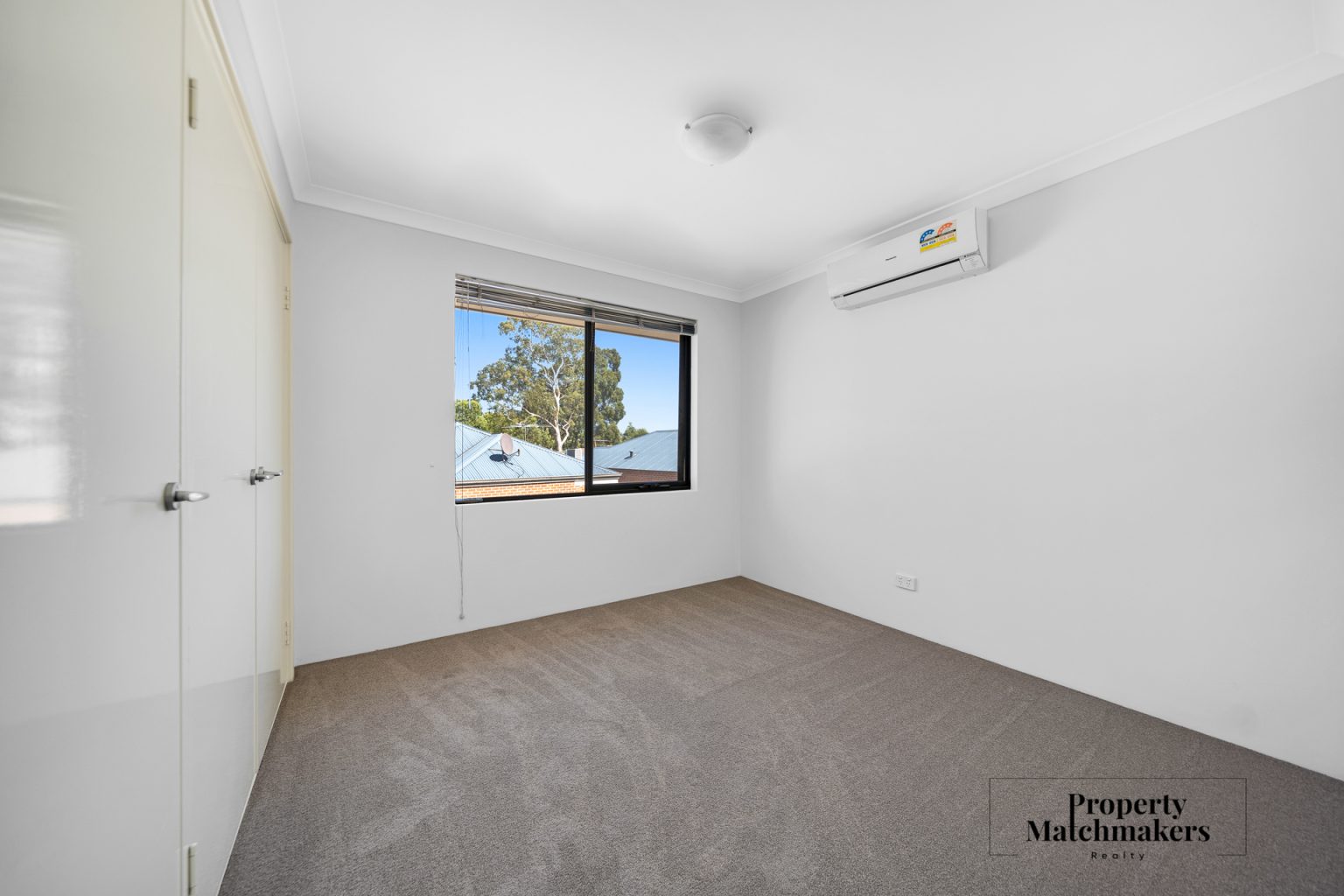 27b Burford Street, Balga, WA 6061 AUS