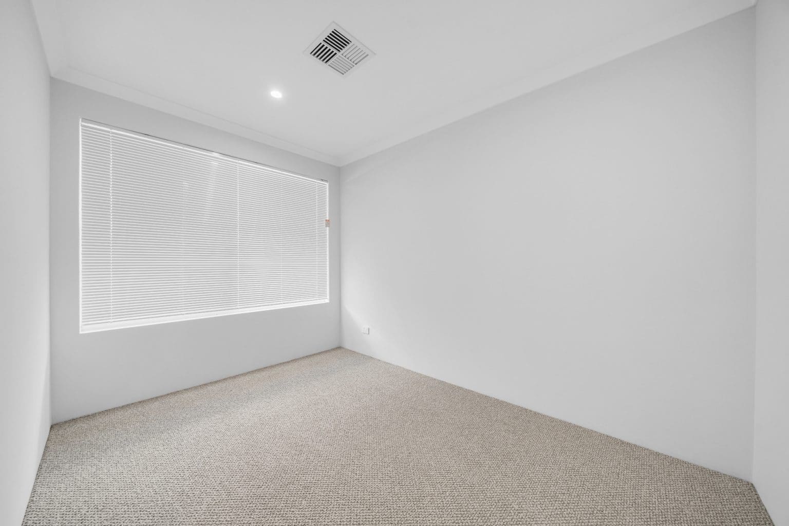 11 Eremophila Street, Sinagra, WA 6065 AUS