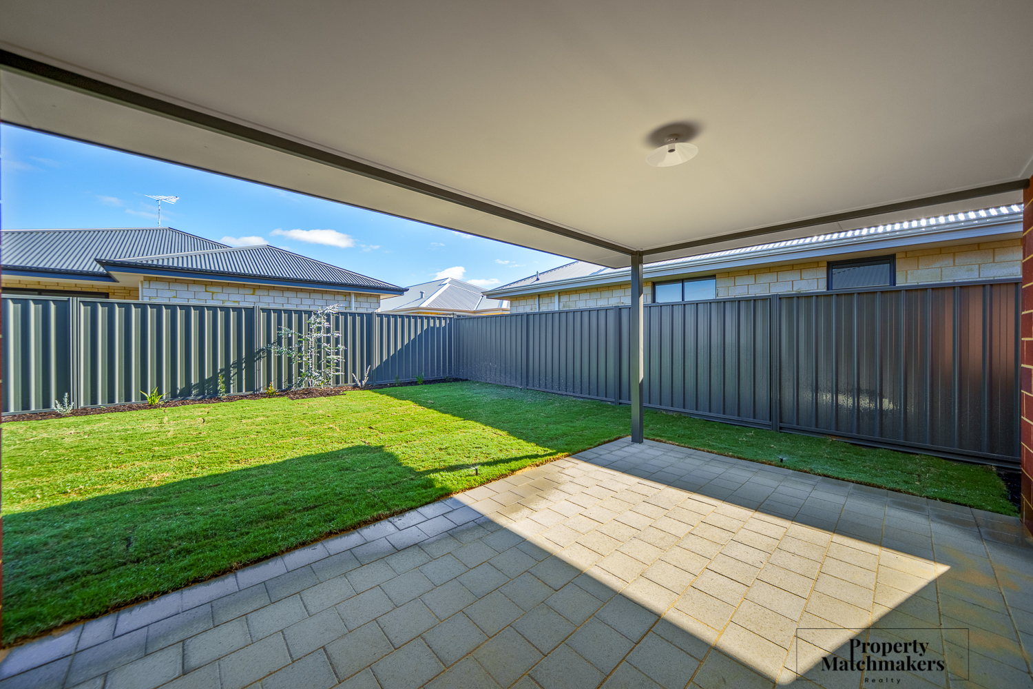 8 Jinsha Road, Hilbert, WA 6112 AUS