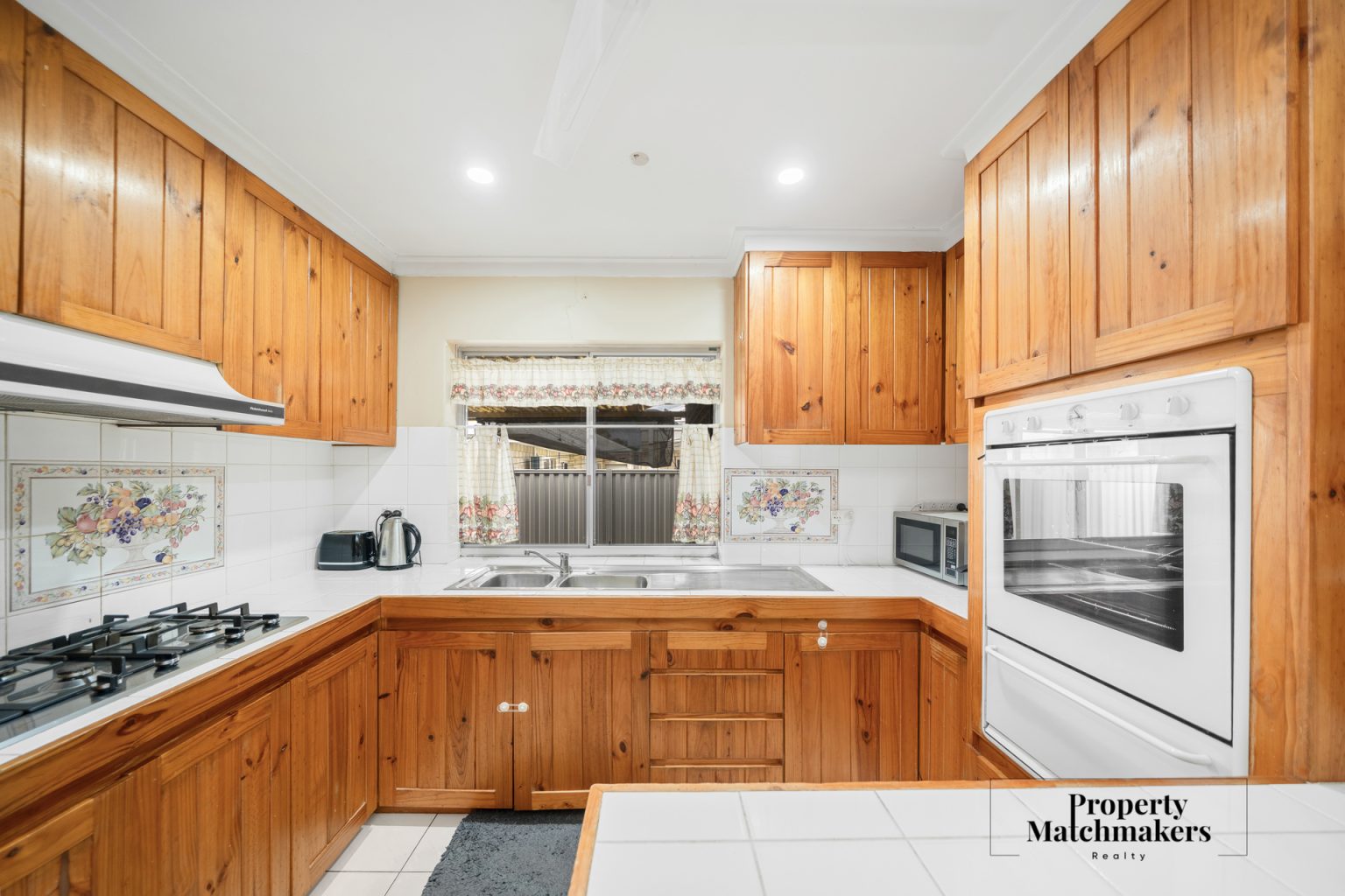 18 Romney Street, Beckenham, WA 6107 AUS
