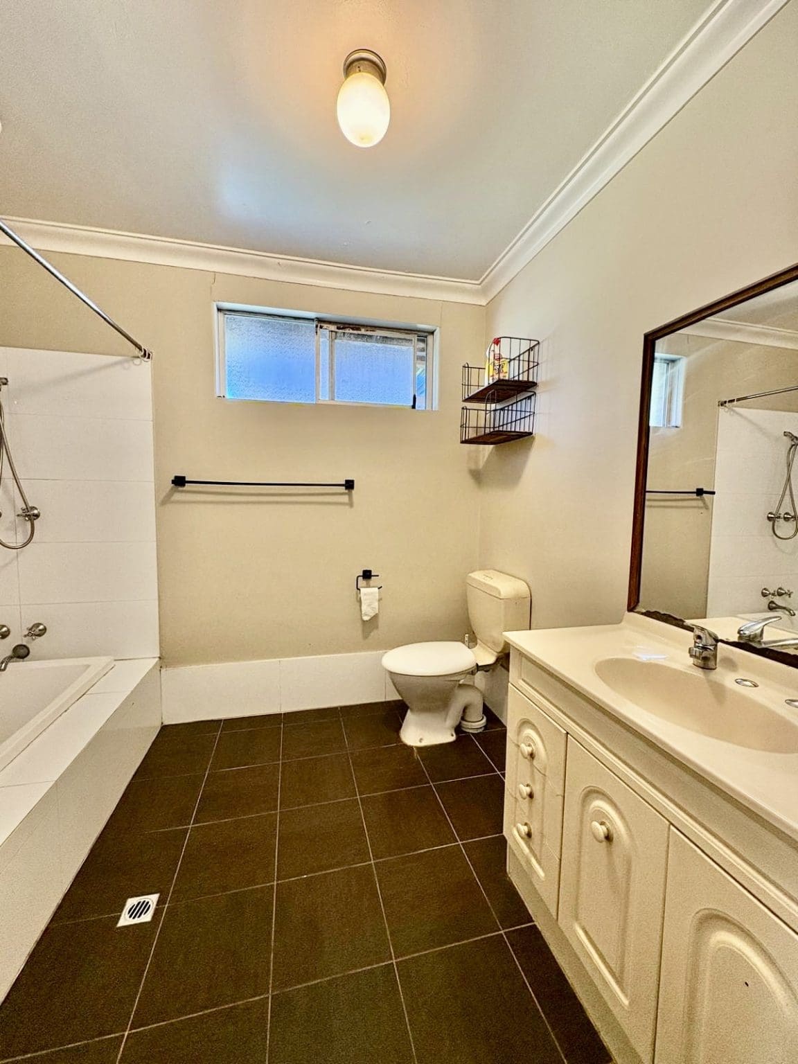 11 Numulgi Street, Armadale, WA 6112 AUS