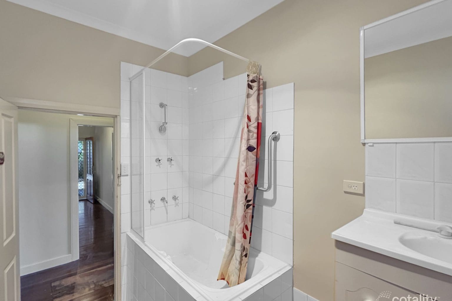 13A Peckham Street, Beckenham, WA 6107 AUS