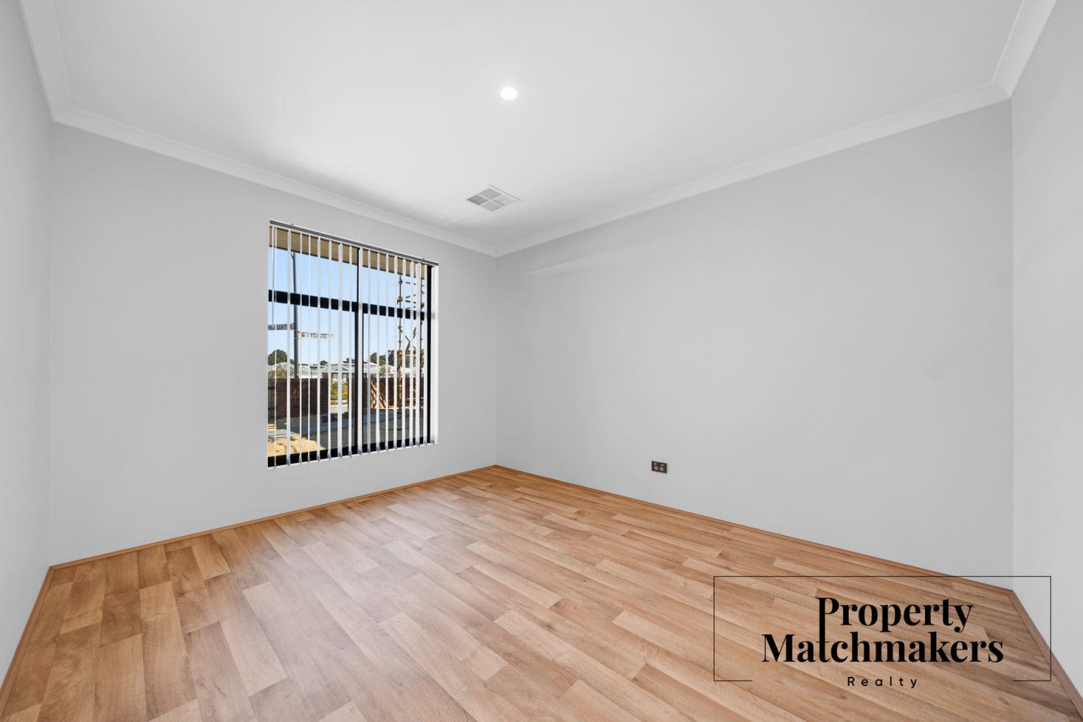 105 Lycaste Parade, Treeby, WA 6164 AUS