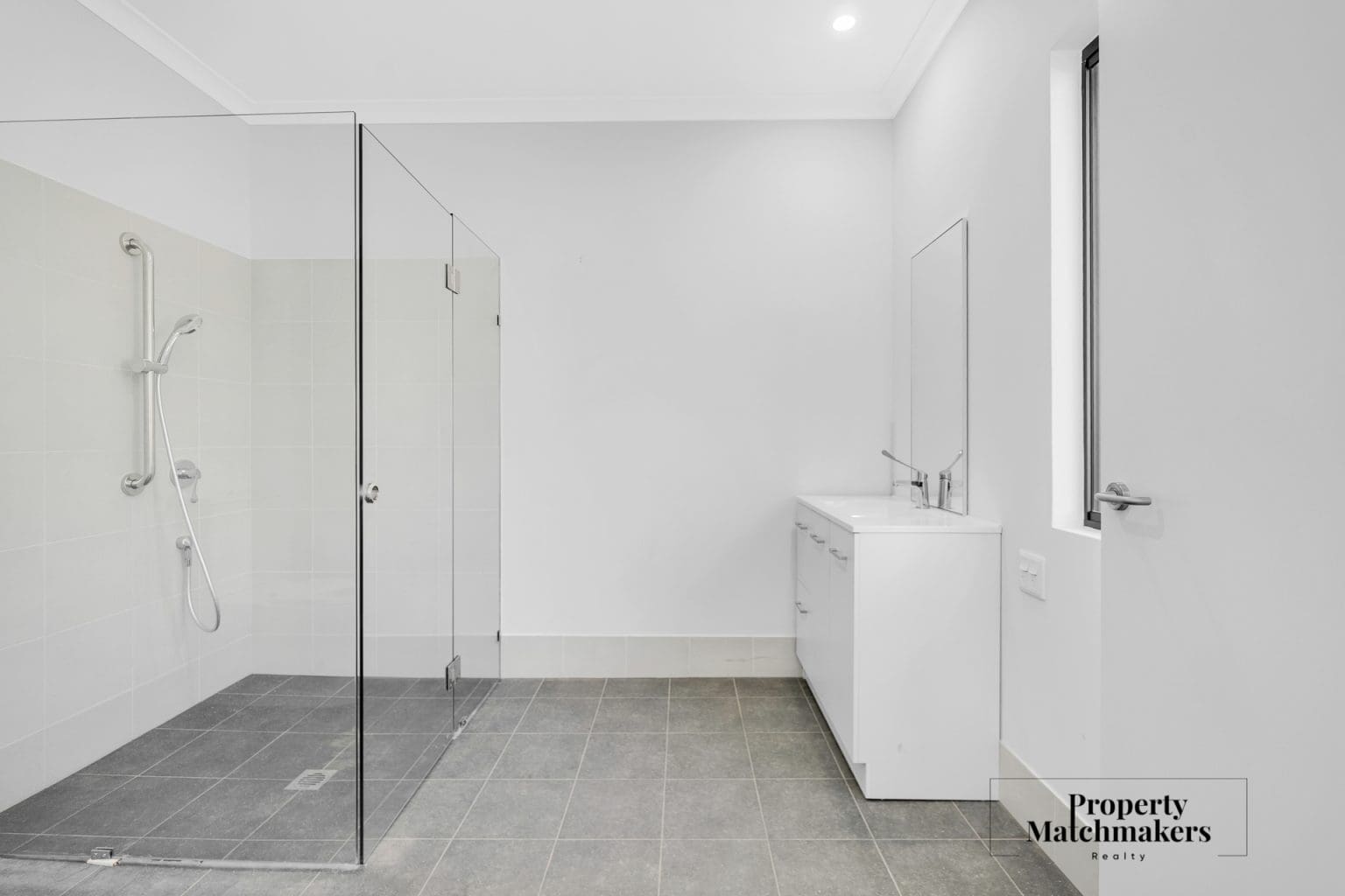 22 Saltriver Street, Ellenbrook, WA 6069 AUS