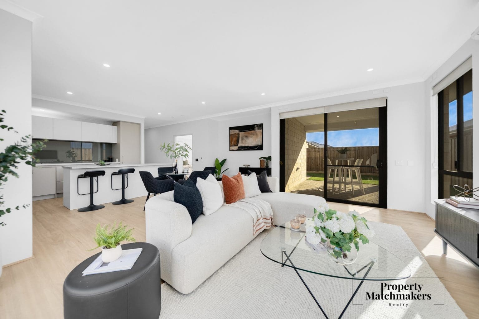 22 Saltriver Street, Ellenbrook, WA 6069 AUS