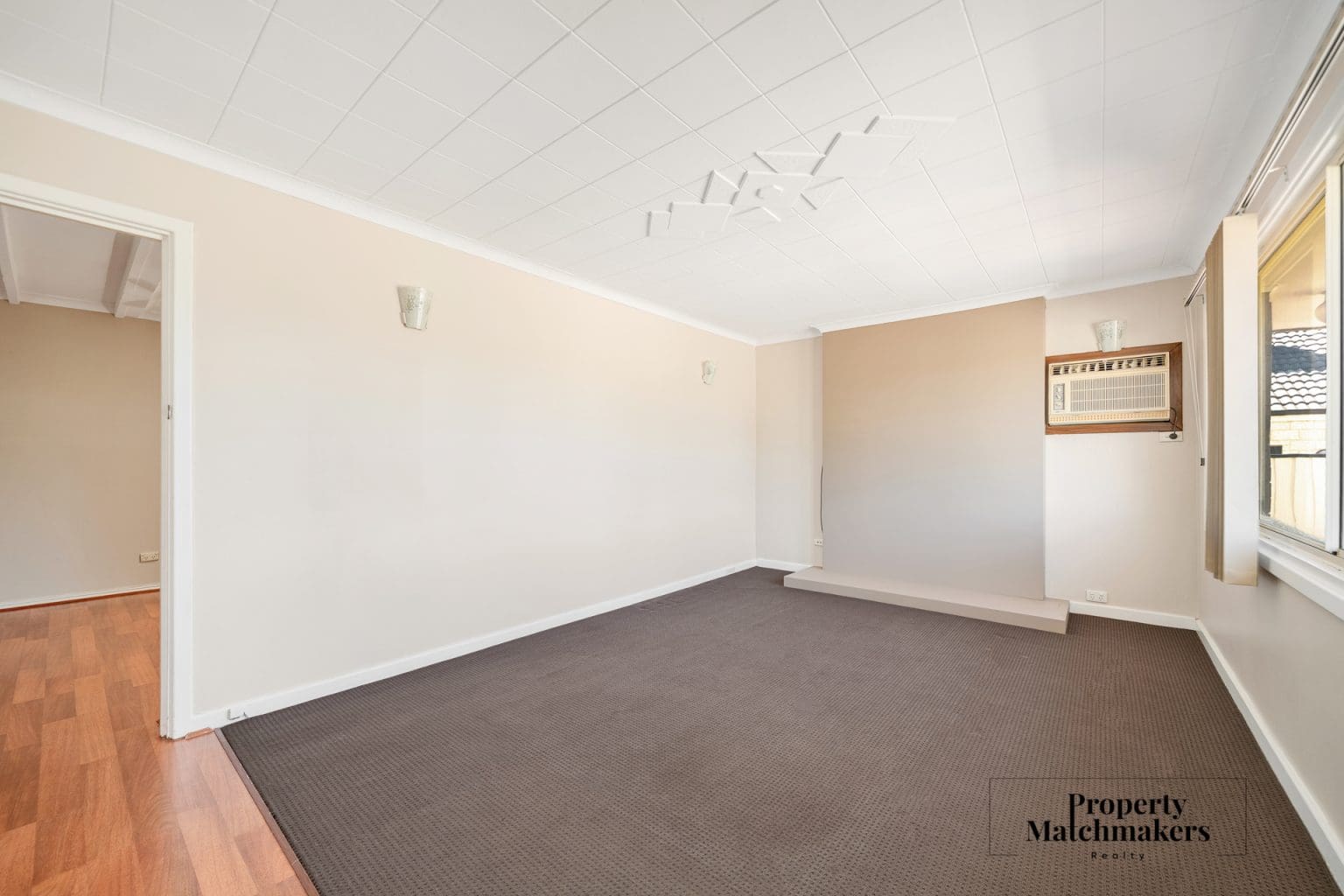 111 Arkana Road, Westminster, WA 6061 AUS