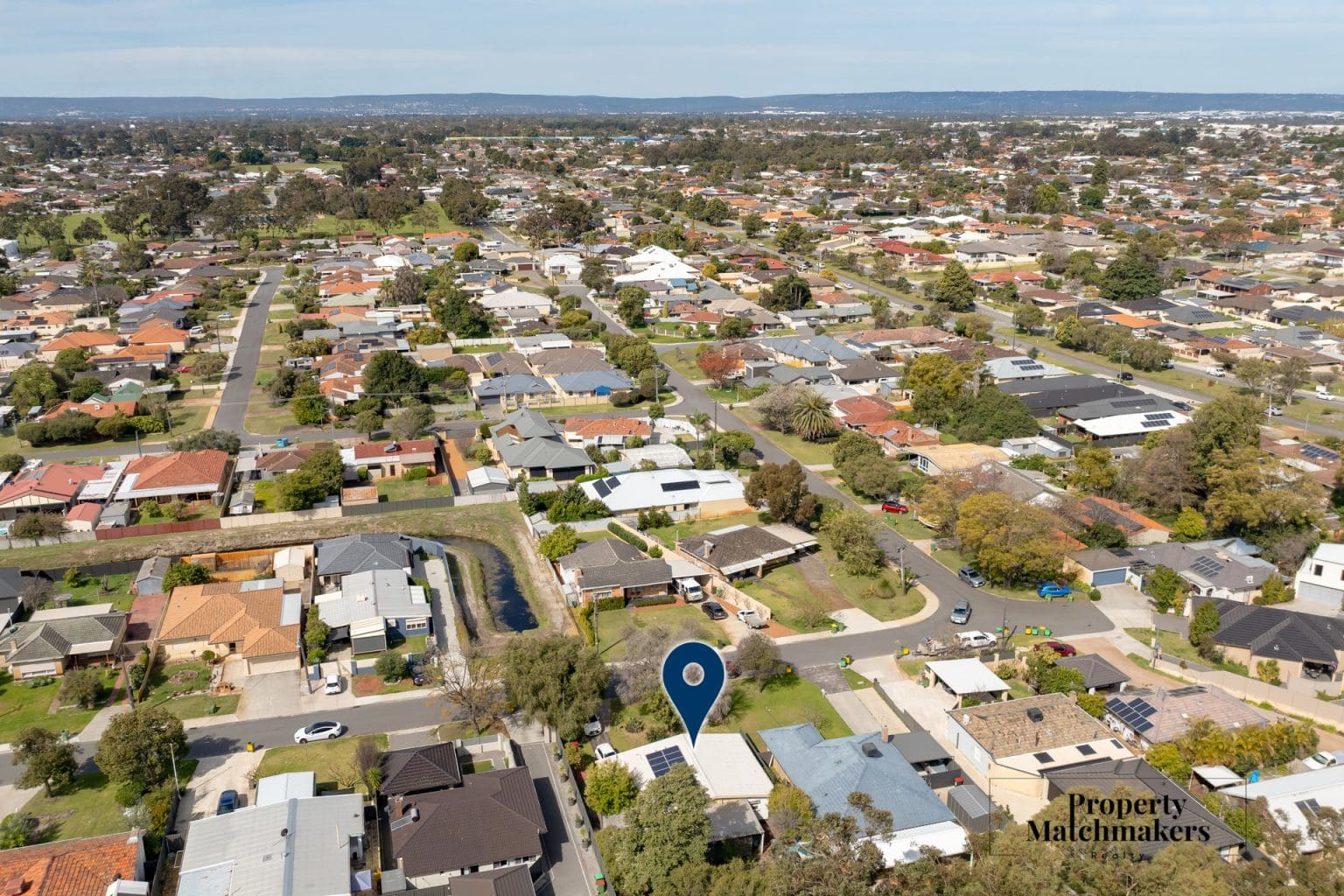 9 Napier Road, Morley, WA 6062 AUS