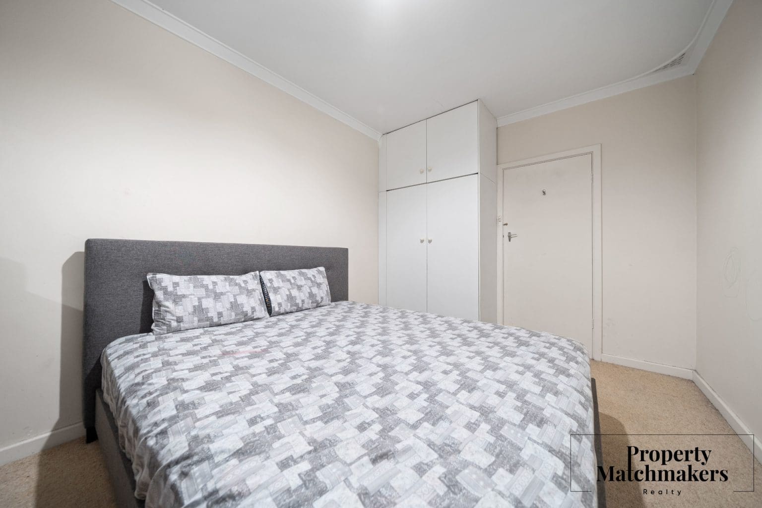 9 Napier Road, Morley, WA 6062 AUS