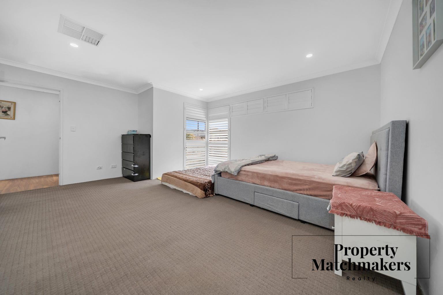 18 Sunstone Drive, Wellard, WA 6170 AUS