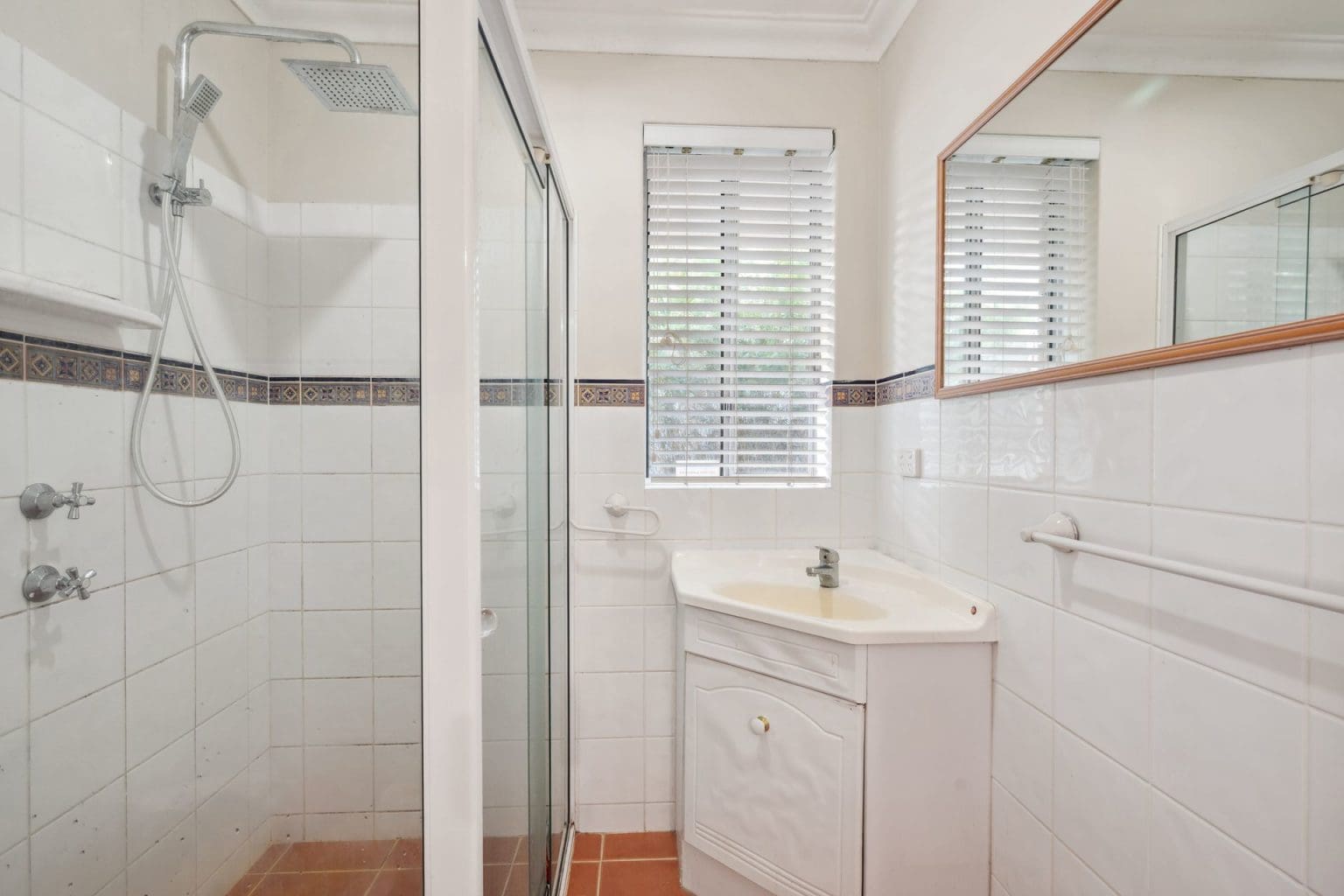 13 Verton Drive, Shelley, WA 6148 AUS