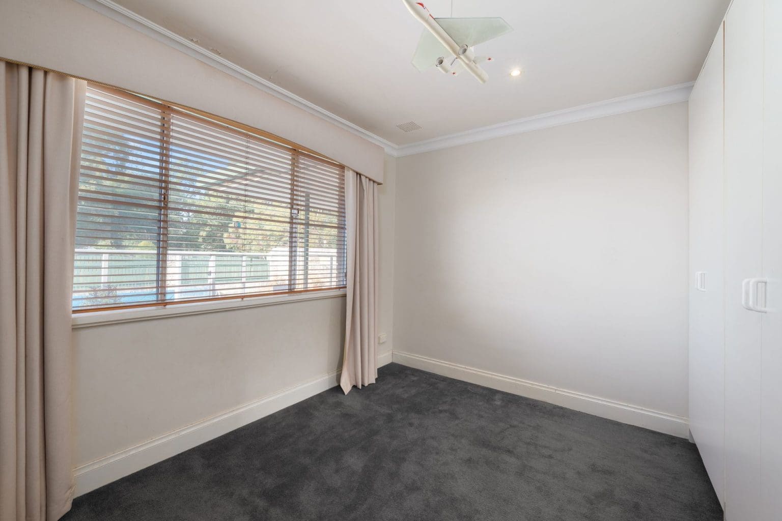 13 Verton Drive, Shelley, WA 6148 AUS