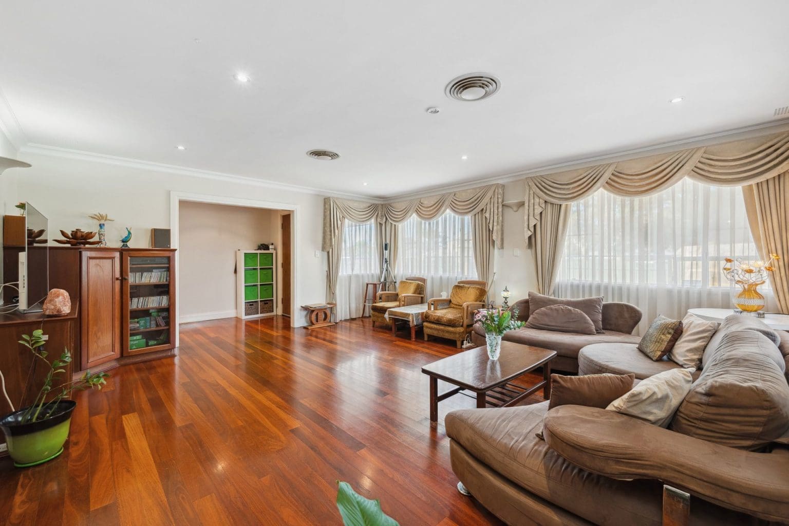 13 Verton Drive, Shelley, WA 6148 AUS