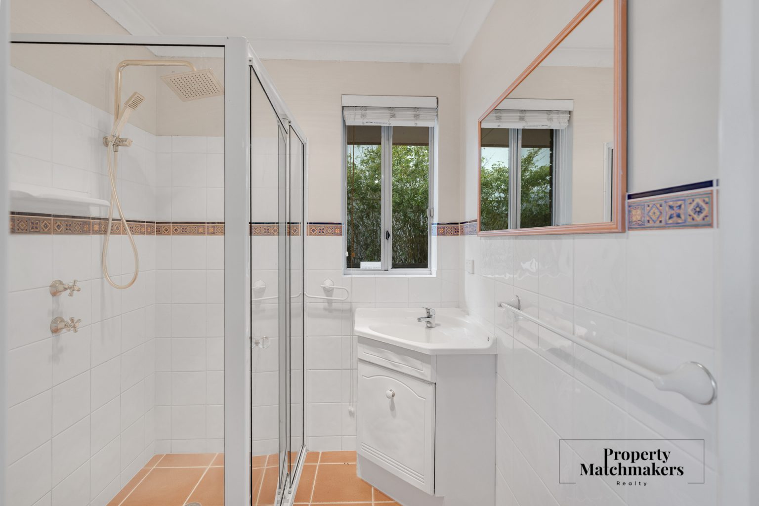 13 Verton Drive, Shelley, WA 6148 AUS