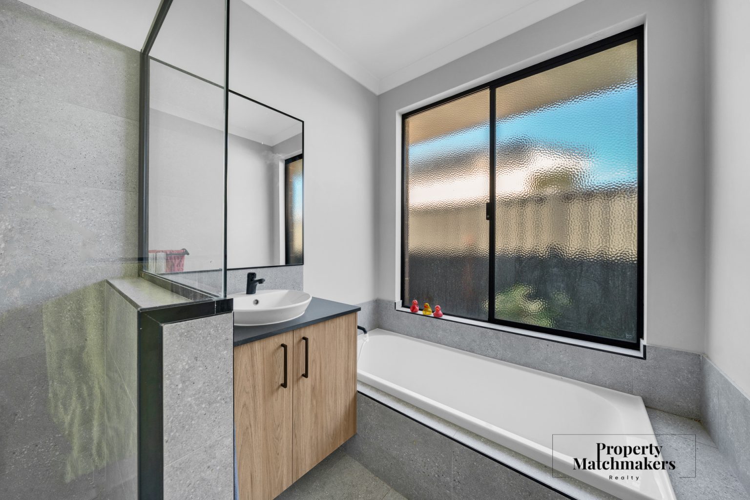 33 Meander Street, Brabham, WA 6055 AUS