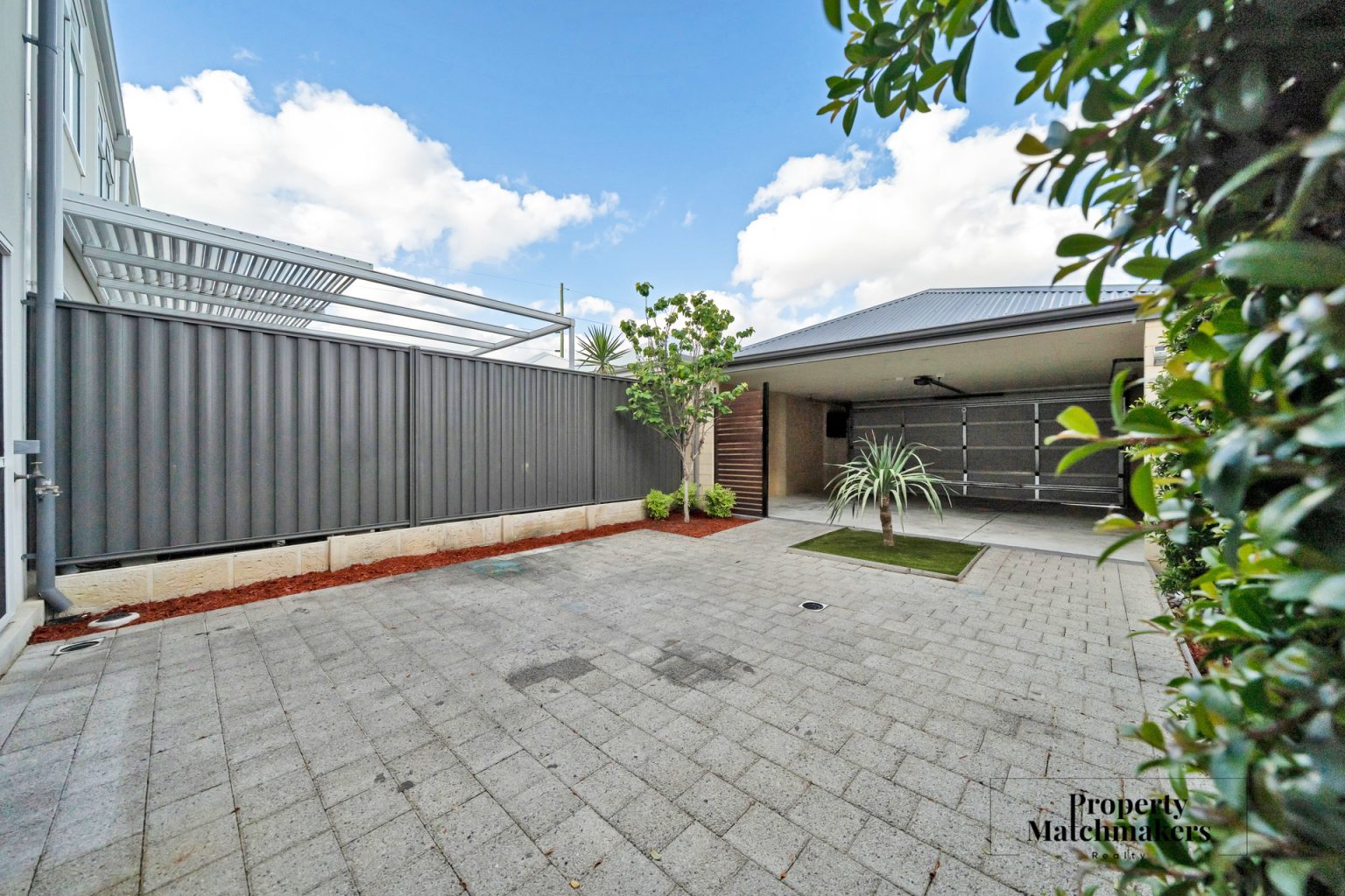11 Suttor Street, Brabham, WA 6055 AUS
