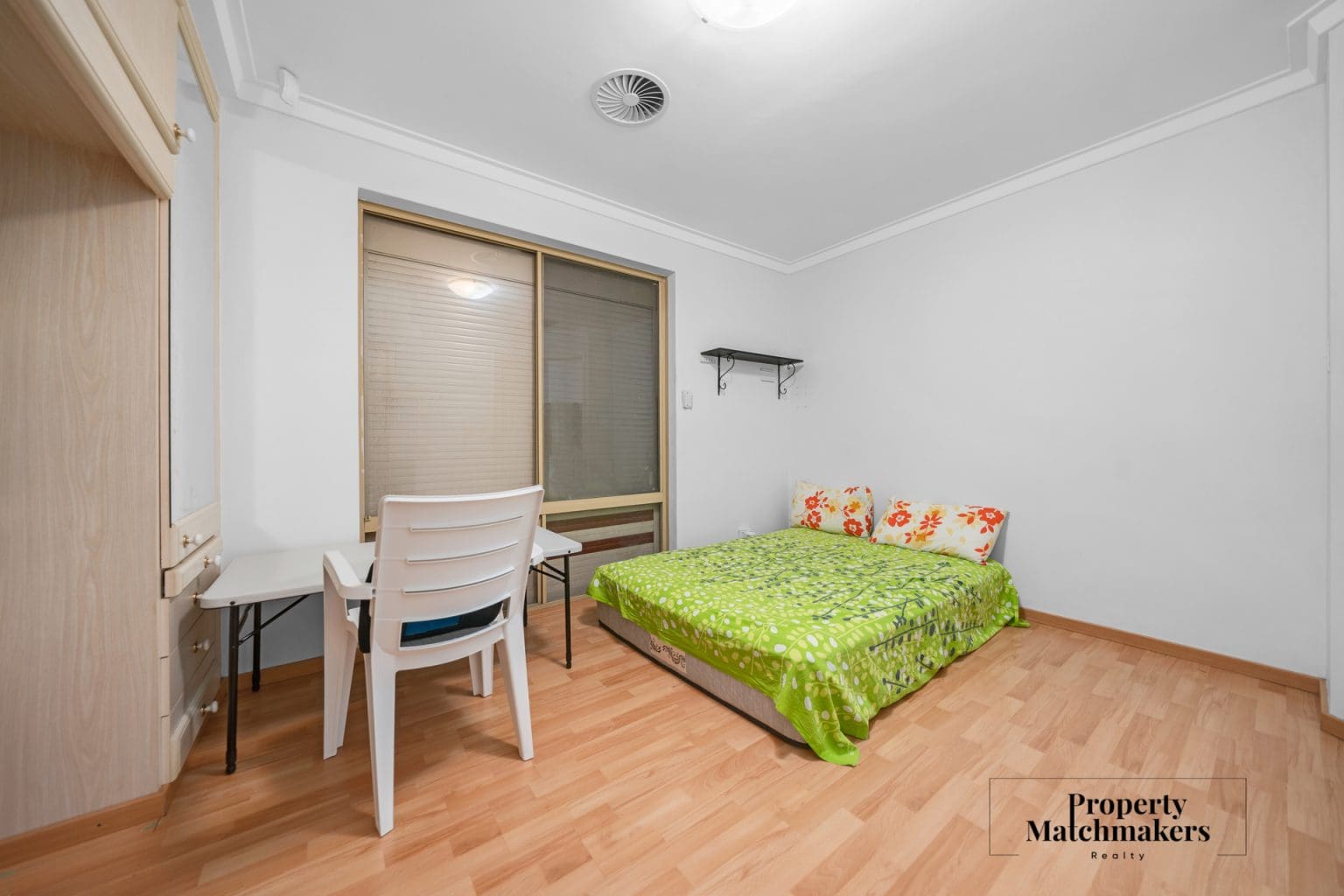 63 Swingler Way, Gosnells, WA 6110 AUS