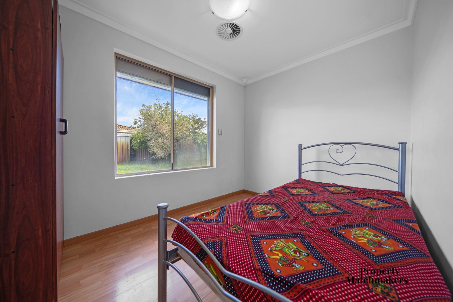 63 Swingler Way, Gosnells, WA 6110 AUS