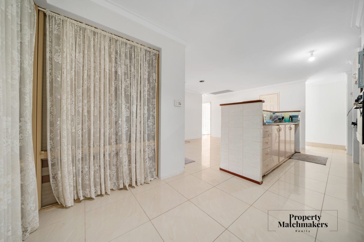 63 Swingler Way, Gosnells, WA 6110 AUS