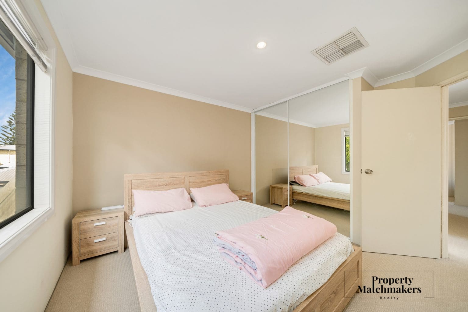 8/2 Bortolo Drive, Greenfields, WA 6210 AUS