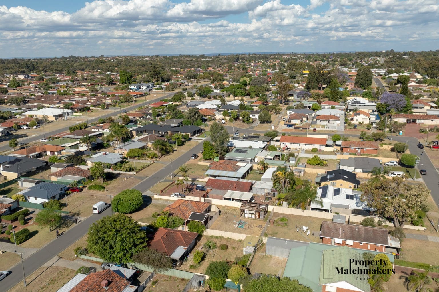 47 Keeley Way, Girrawheen, WA 6064 AUS