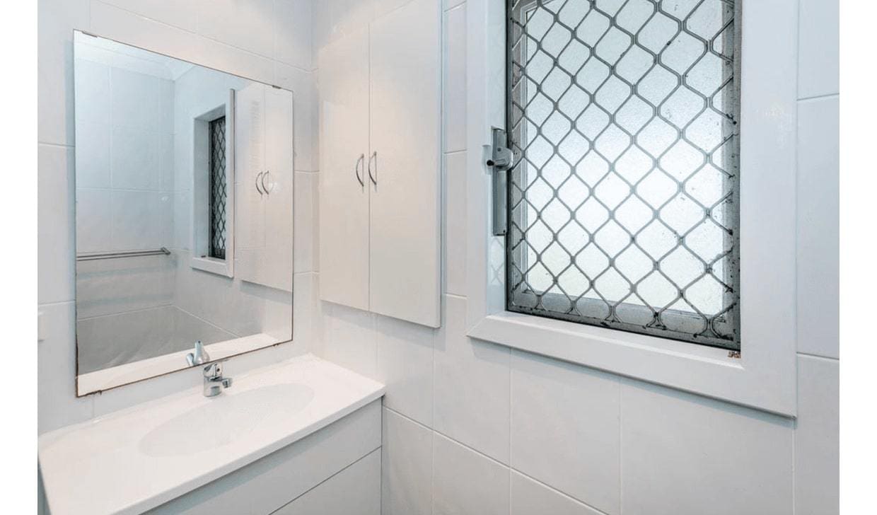 47 Keeley Way, Girrawheen, WA 6064 AUS