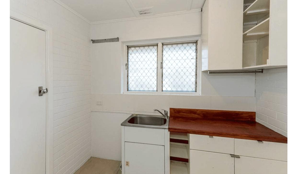 47 Keeley Way, Girrawheen, WA 6064 AUS