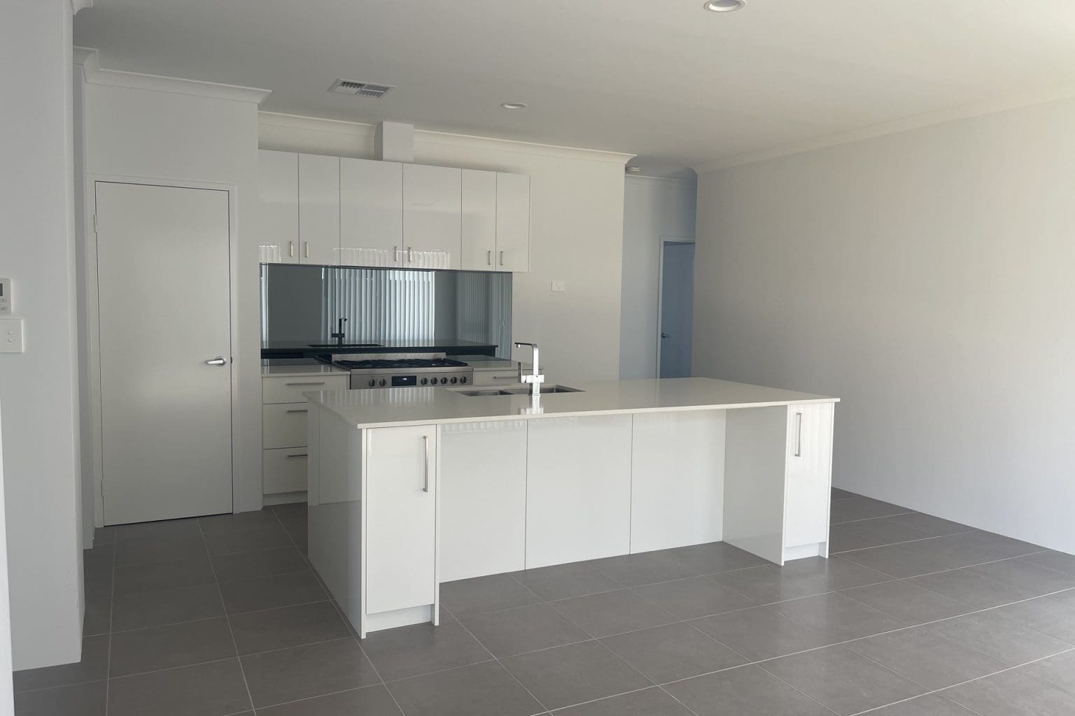 99 Paparone Road, Baldivis, WA 6171 AUS