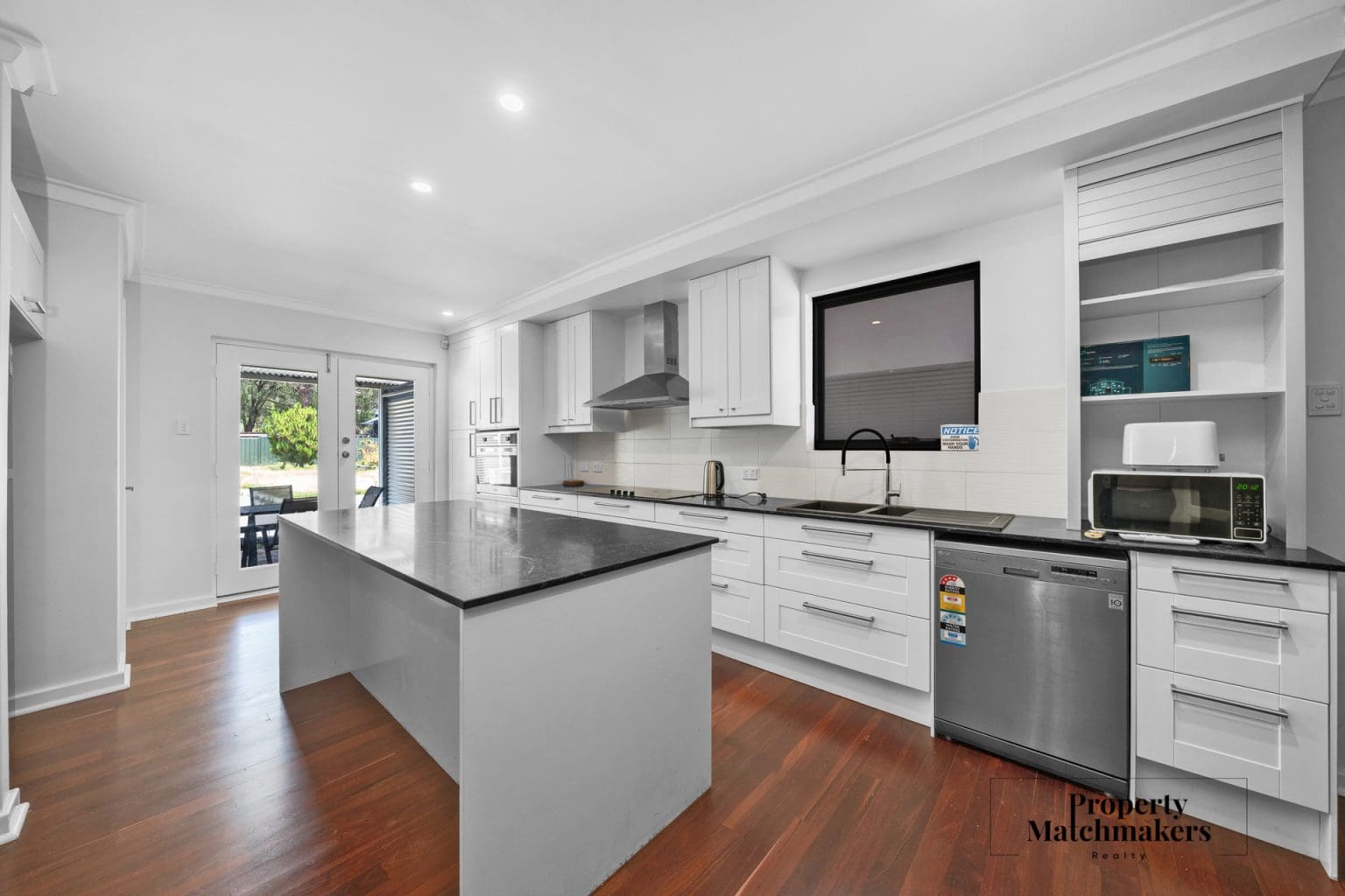 6571 West Swan Road, West Swan, WA 6055 AUS