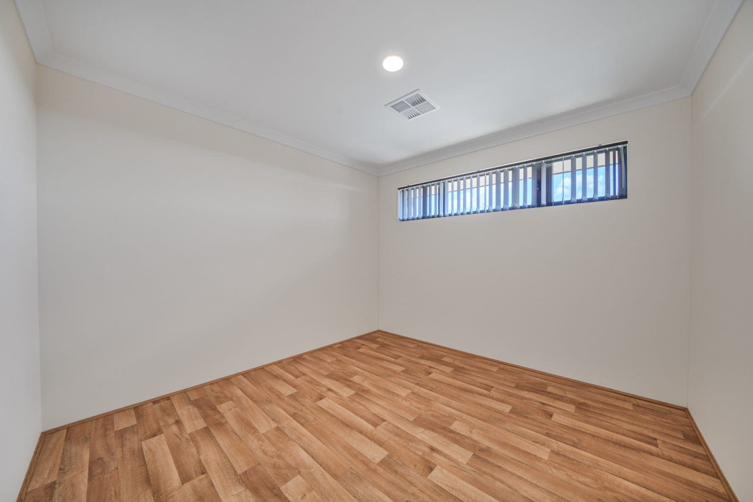 4 Currawong Loop, Treeby, WA 6164 AUS