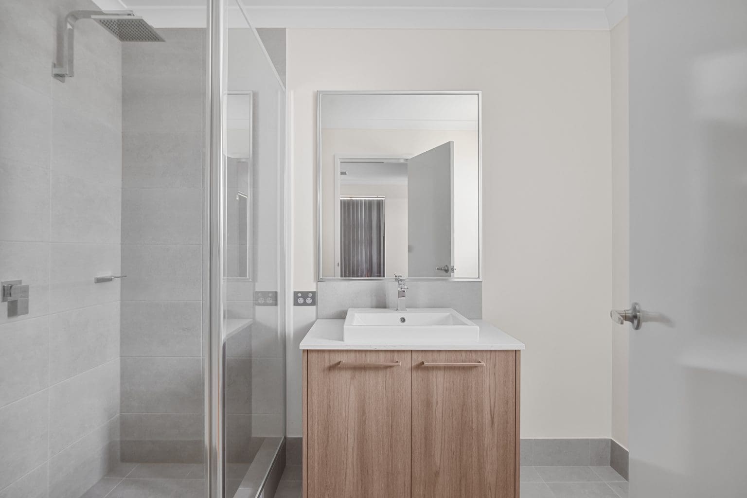 4 Currawong Loop, Treeby, WA 6164 AUS