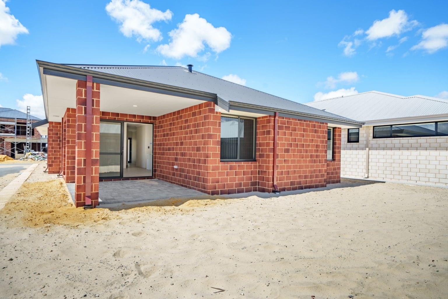 4 Currawong Loop, Treeby, WA 6164 AUS