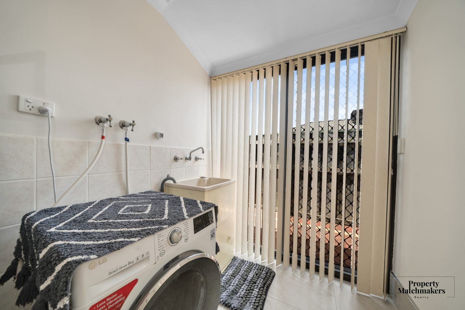 8 Pelham Lane, Henley Brook, WA 6055 AUS